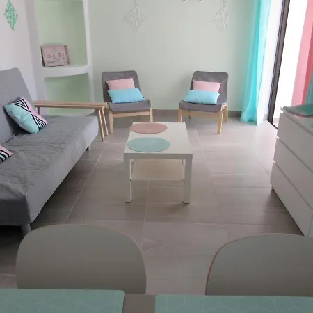 Spacious Comfort 1 Bedroom With Pool 300m From The *